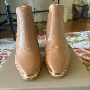 Donald J. Pliner Wilis Western Heeled Boot Camel Reverse Suede Size 6 NEW